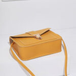 Minimalist Crossbody Bag - 4 Colors